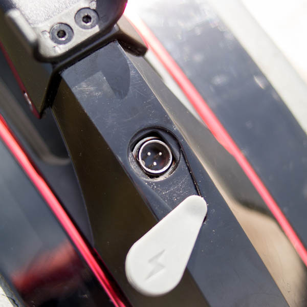 Inmotion V10 разъем для зарядки