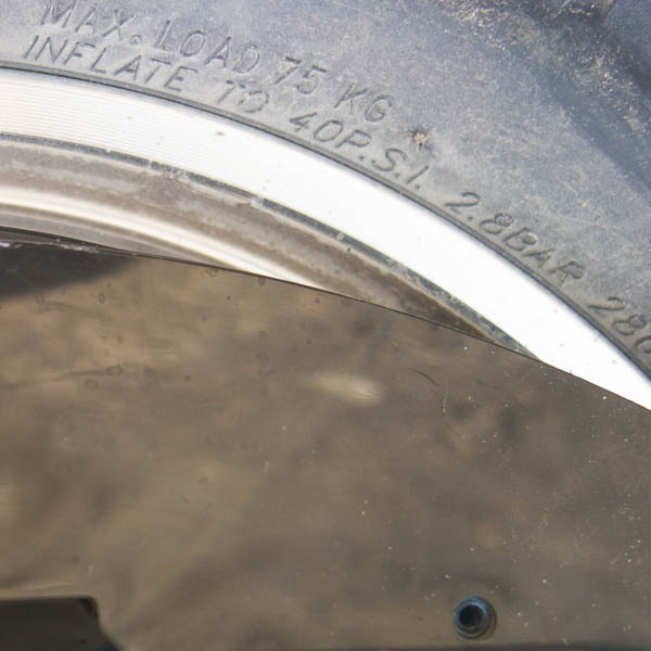 Покрышка Инмоушн В10