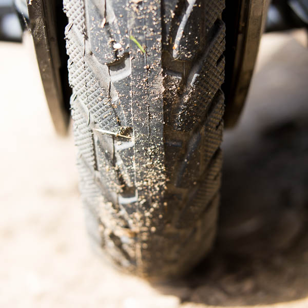 Покрышка Инмоушн В10