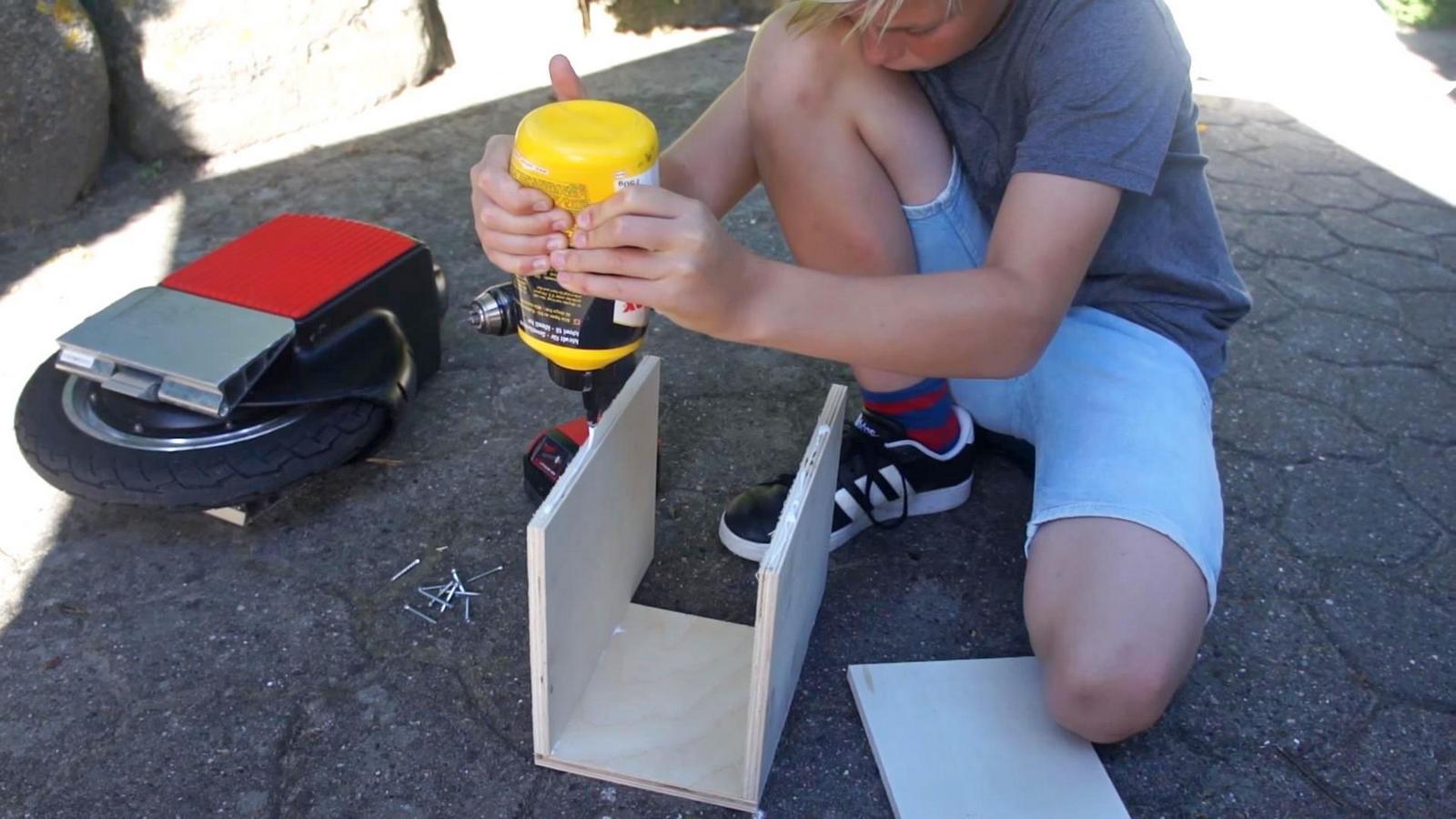 Проклеиваем