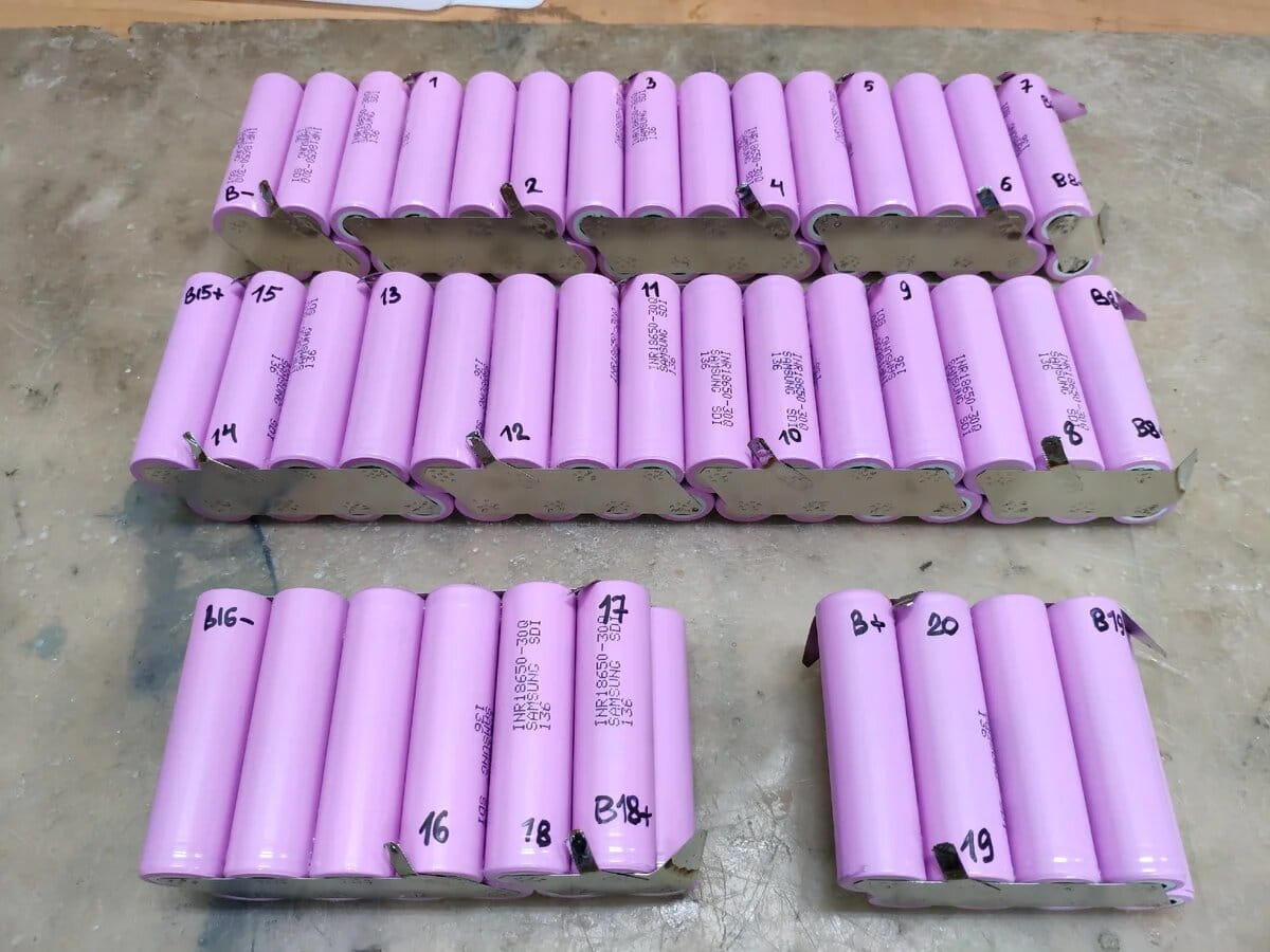 Пронумерованые выводы балансировочных проводов