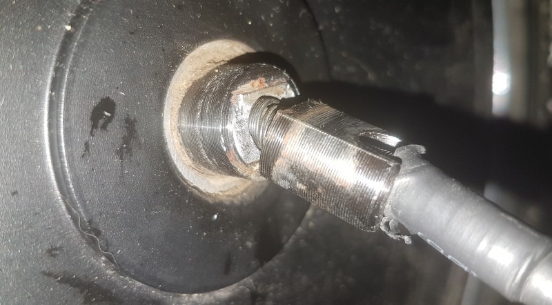 Сломанная ось моноколеса