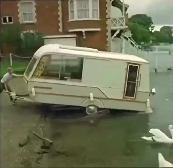 Автодом амфибия