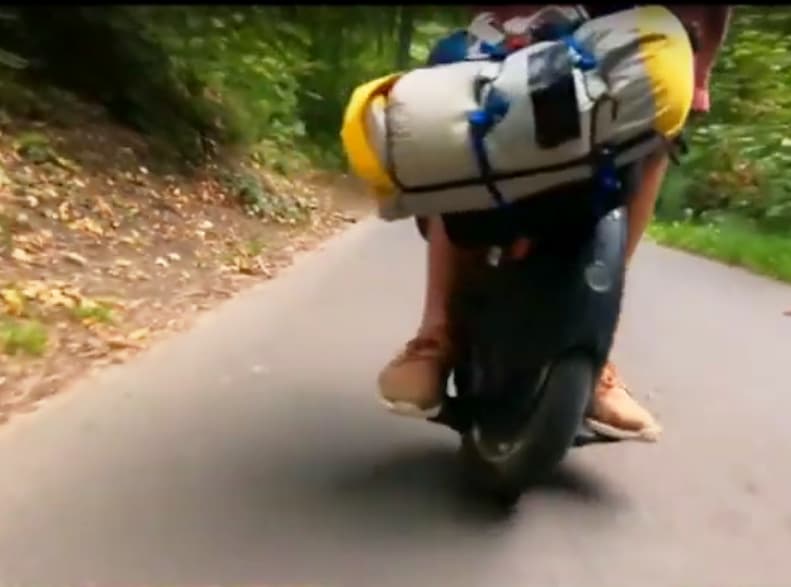 Путешествие по миру на моноколесе