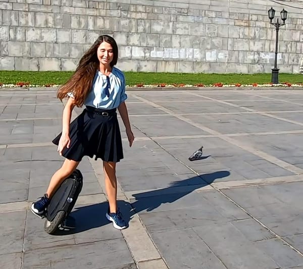 Екатерина Давыдова и моноколесо