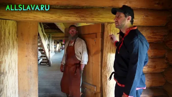 Это всё для ВАС, джентельмены....Элита не ест, что ешь ты