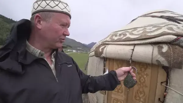 Какой замок вешать на юрту?