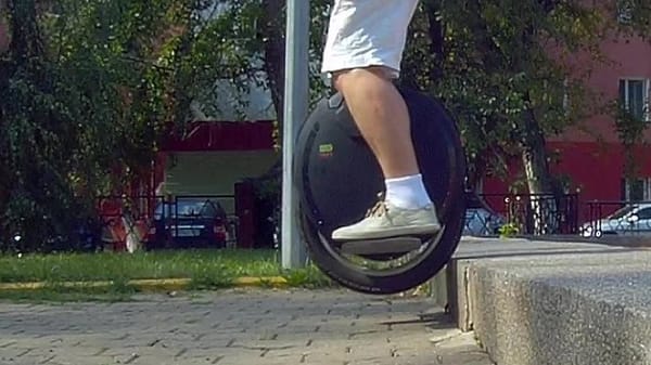 Моноколеса опасны