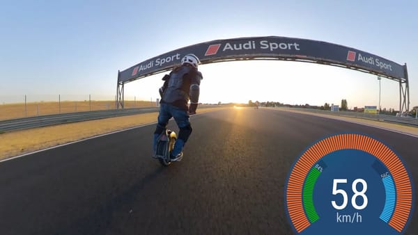 На моноколесе по трассе формулы 1