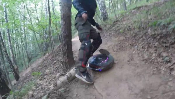 По бездорожью на моноколесе